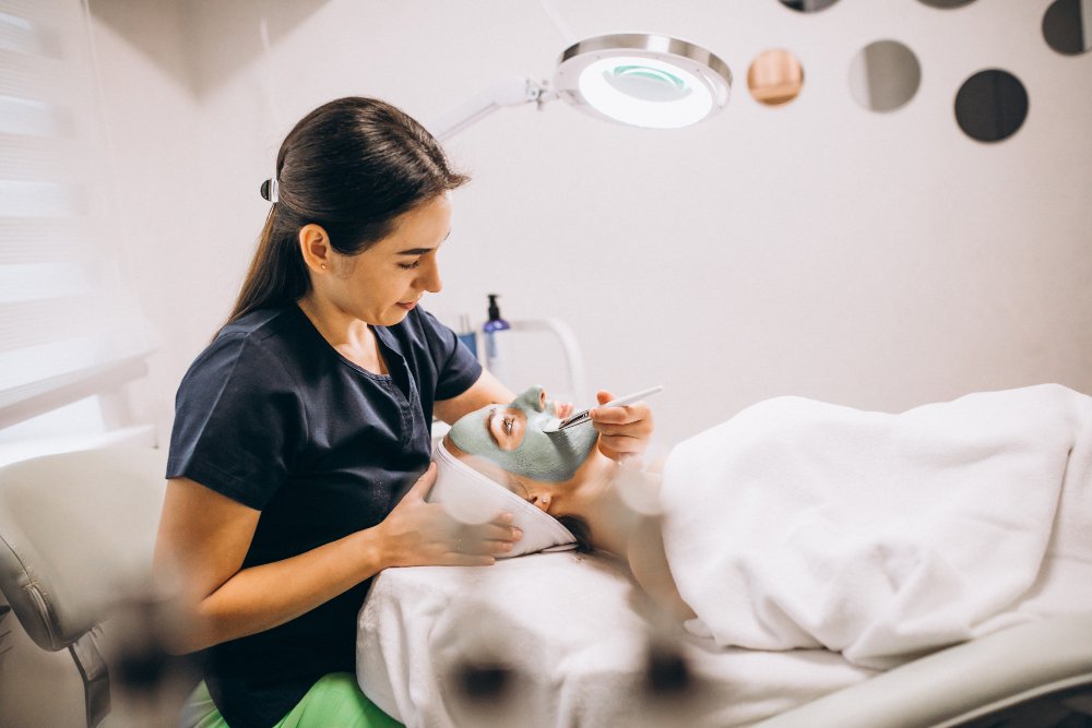best colors for aesthetic clinic website